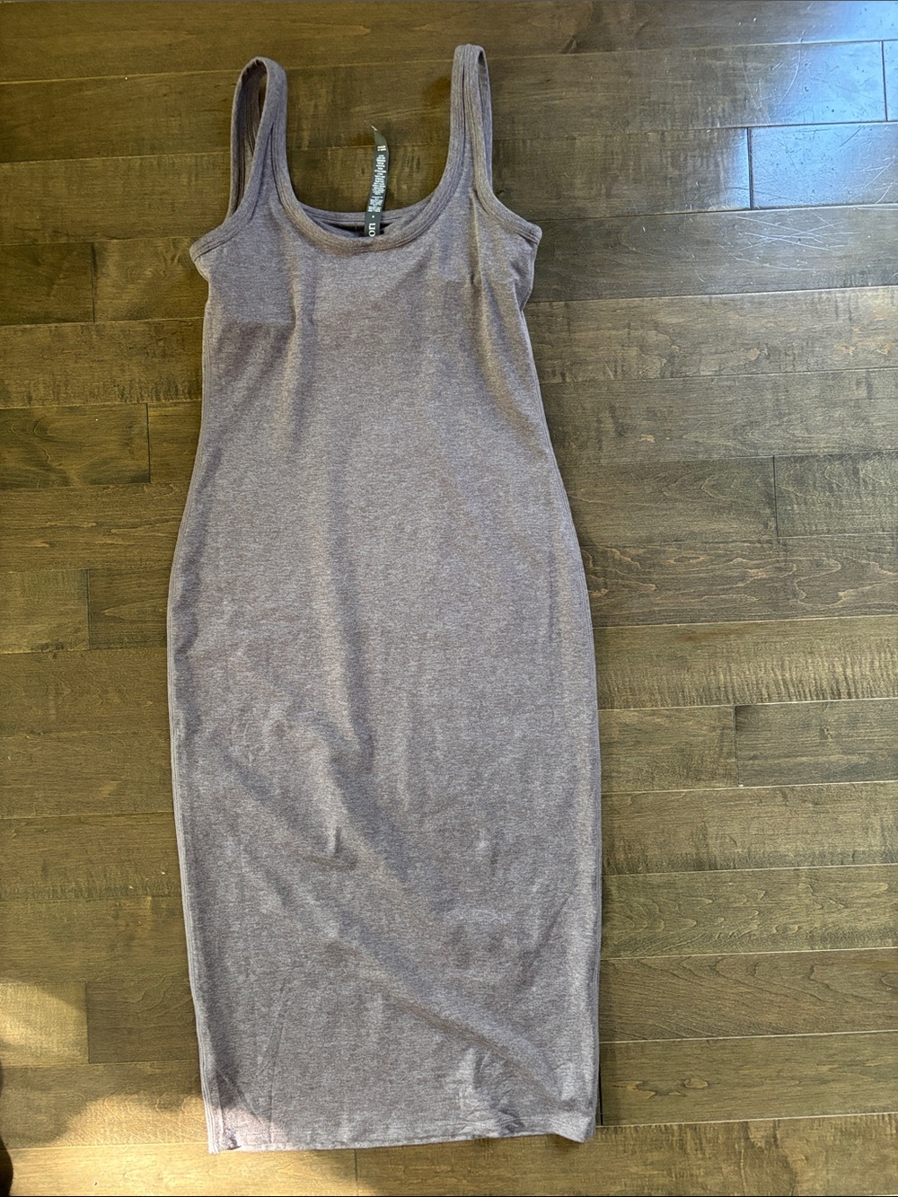 Vuori Halo essentials Midi Dress - Picture 4 of 5